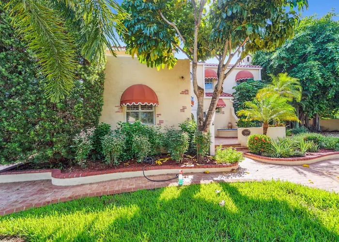 Banyan House Vacation Rentals