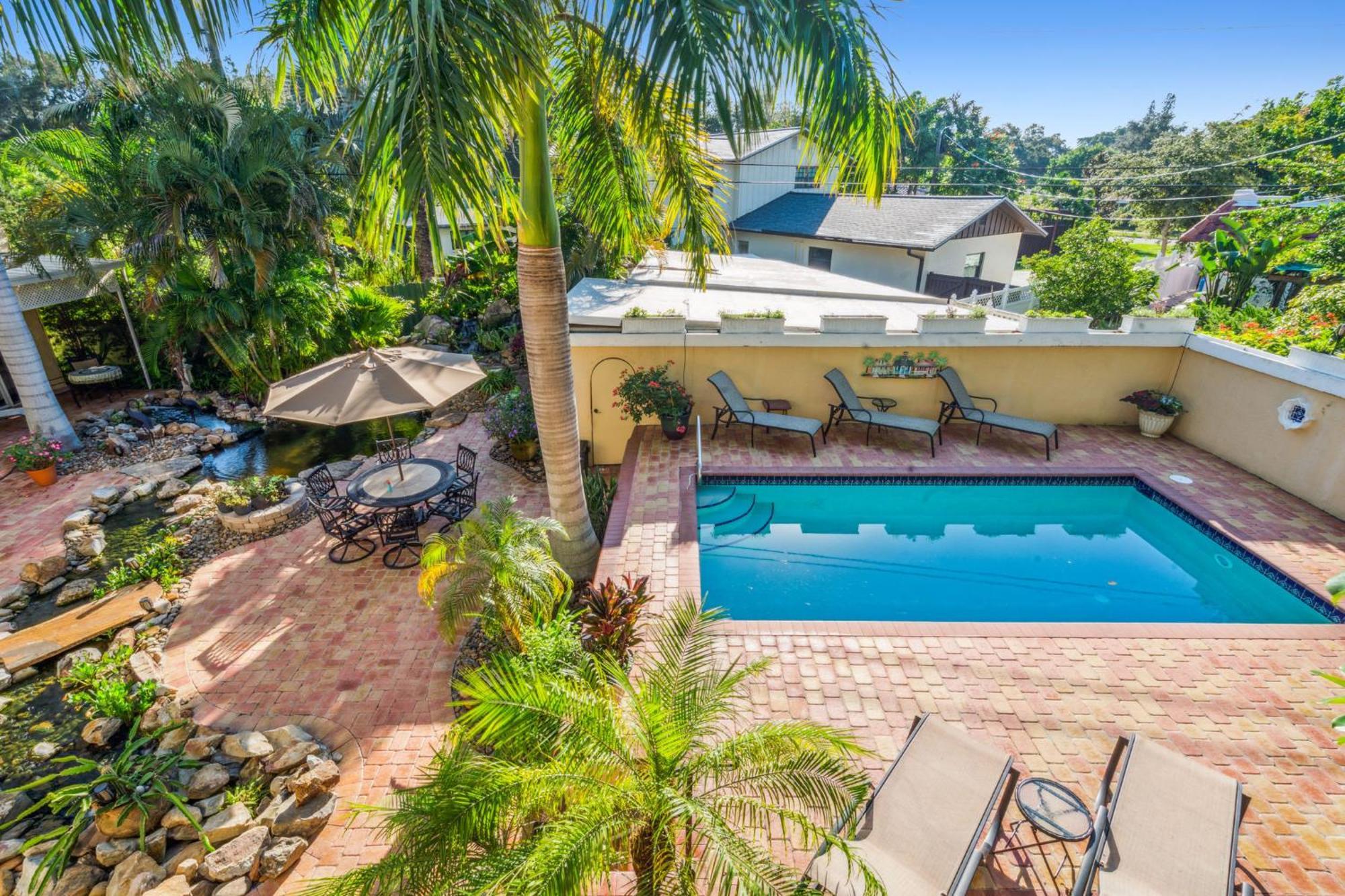 Hotel Banyan House Vacation